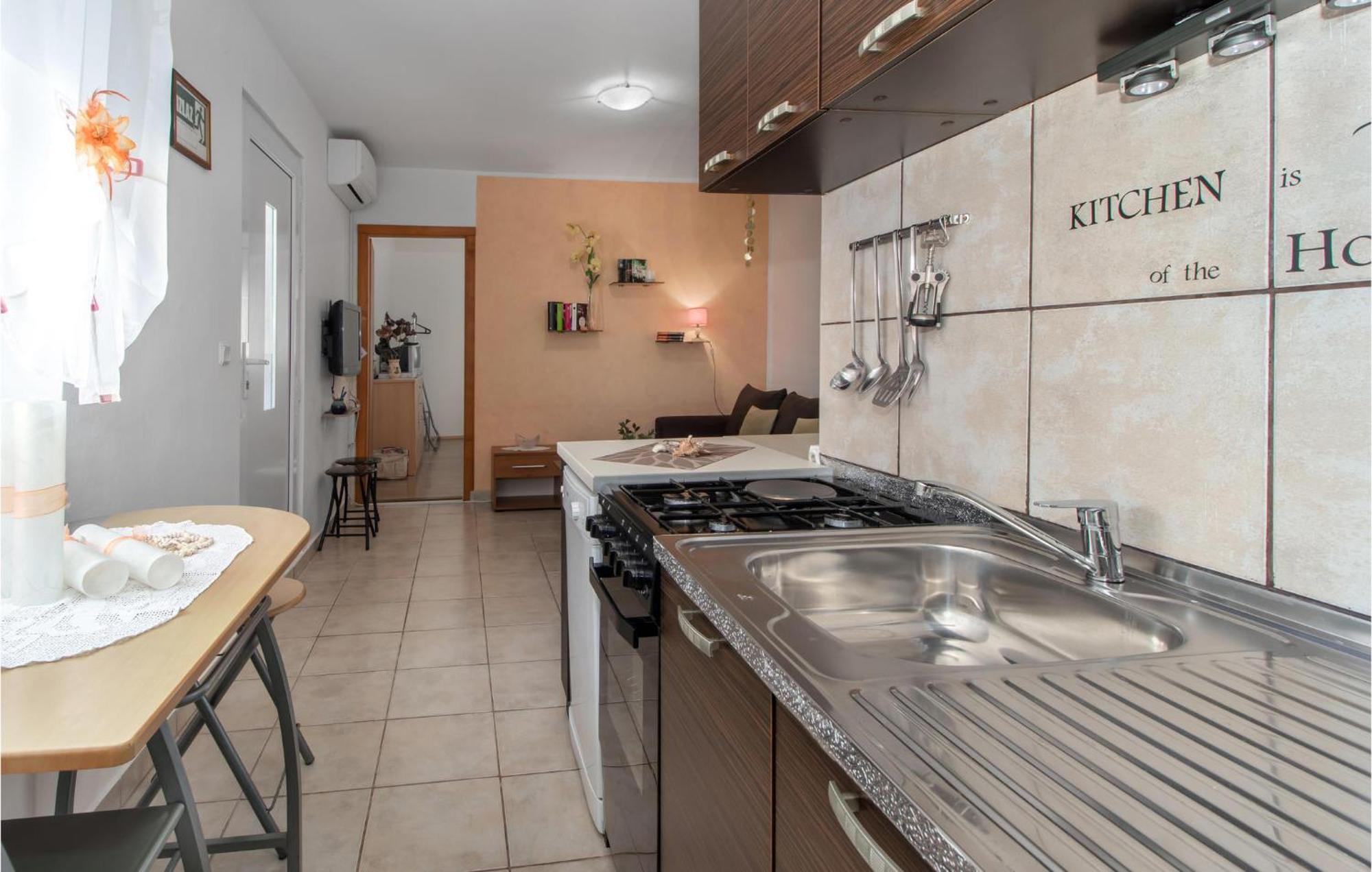 Nice Apartment In Smrika With Kitchen Luaran gambar